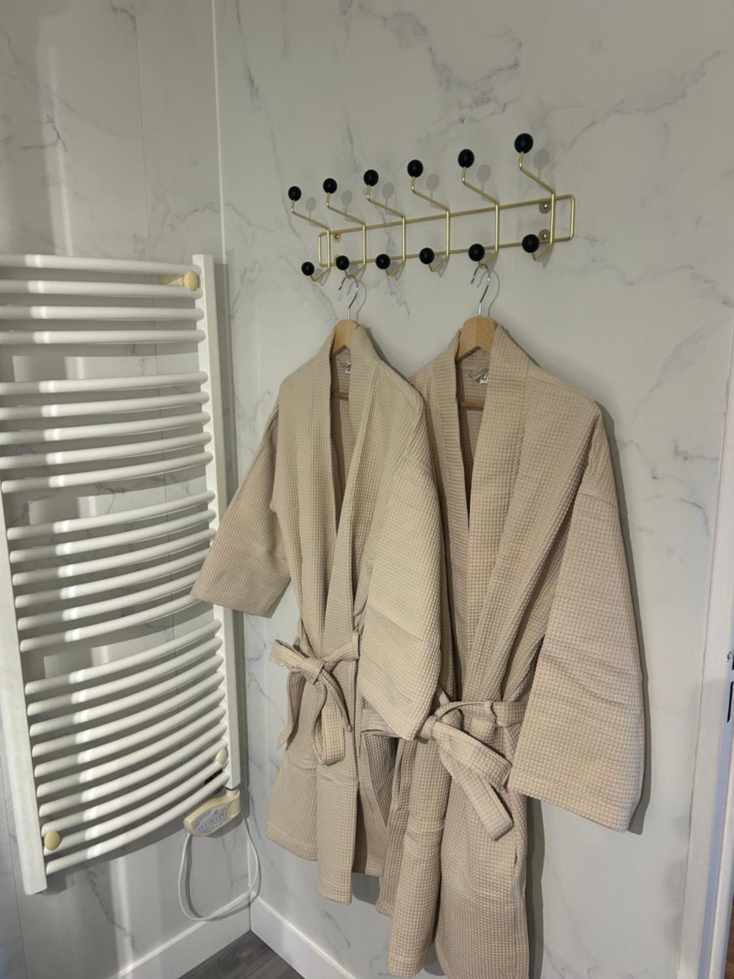 La Suite Emeraude, Studio Chic, Acces Direct Plage Кабур Екстериор снимка